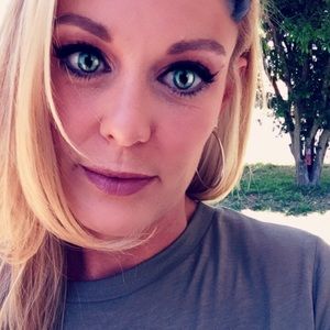 Meet your Posher, Katie Theiss